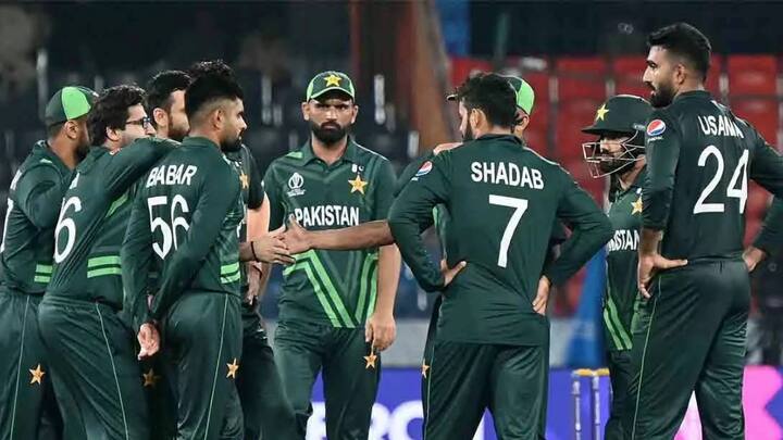 चैंपियंस ट्रॉफी में तीसरा सबसे बड़ा स्कोर पाकिस्तान के नाम है. उसने 2017 चैंपियंस ट्रॉफी के फाइनल में भारत के खिलाफ 338 रन बनाए थे.