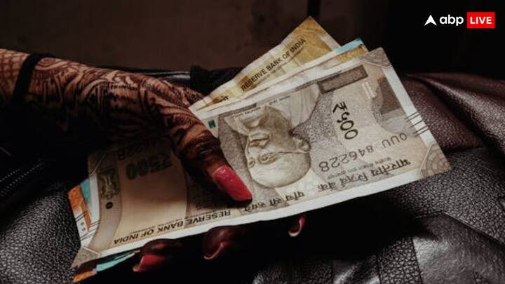 दरअसल ये मामला अगस्त 2012 का है. उस वक्त पुलिस ने नकली नोट के दो एजेंट को गिरफ्तार किया था. इन दोनों के पास से पुलिस को हजारों के नकली नोट बरामद हुए थे.