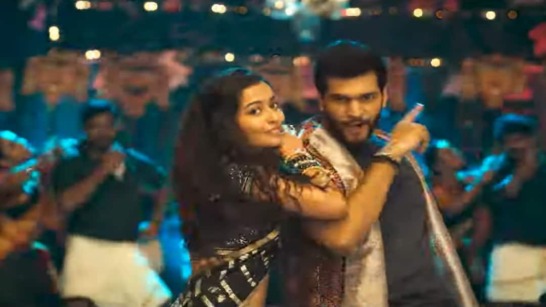 Barabar Premistha: ఆటిట్యూడ్ స్టార్ చంద్రహాస్ మాస్ జాతర - దిల్ రాజు చేతుల మీదుగా 'బరాబర్ ప్రేమిస్తా' నుంచి 'రెడ్డి మామ' సాంగ్ రిలీజ్ attitude star chandrahas barabar premistha movie song reddy mama video song released by dil raju Barabar Premistha: ఆటిట్యూడ్ స్టార్ చంద్రహాస్ మాస్ జాతర - దిల్ రాజు చేతుల మీదుగా 'బరాబర్ ప్రేమిస్తా' నుంచి 'రెడ్డి మామ' సాంగ్ రిలీజ్