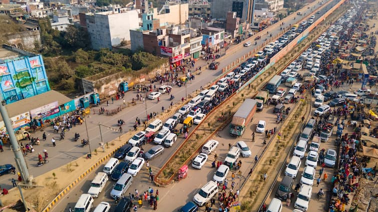 Traffic To Be Diverted At This Key Noida Intersection Till March 31. Check Alternative Routes