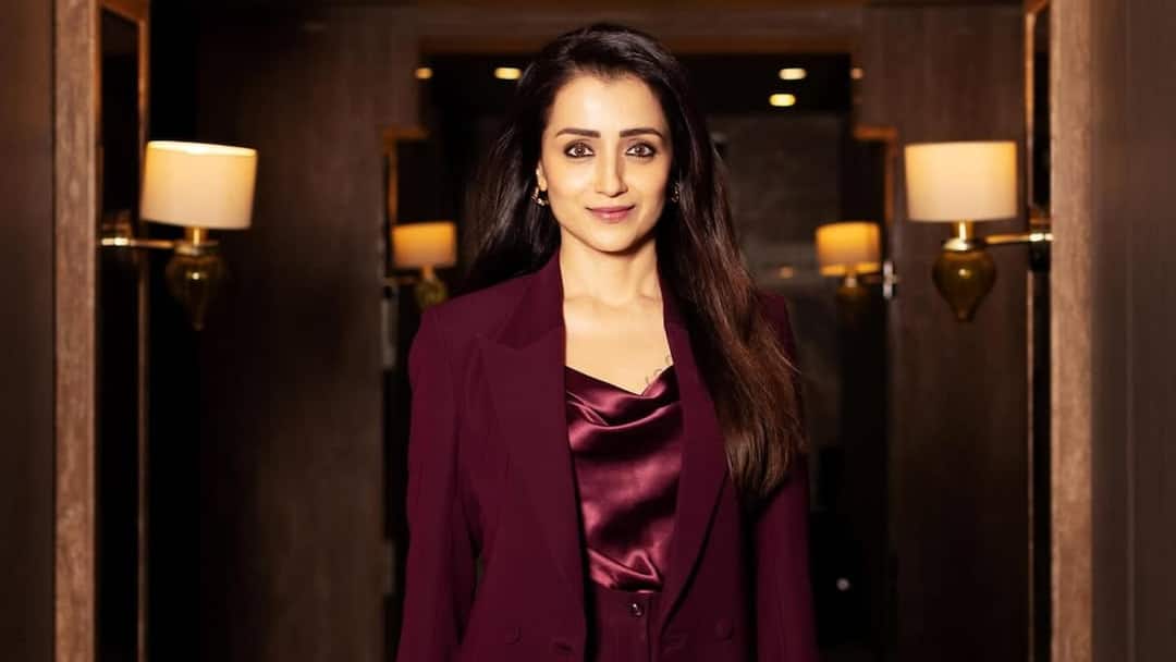 Trisha Krishnan's Mesmerising First Look As Ramya In Ajith Kumar's 'Good Bad Ugly' Leaves Fans Hyped Trisha Krishnan's Mesmerising First Look As Ramya In Ajith Kumar's 'Good Bad Ugly' Leaves Fans Hyped