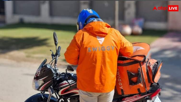 Swiggy में डिलीवरी बॉय का काम कर भर रहा फीस, कॉलेज स्टूडेंड ने बताया- इतनी हो जाती है कमाई; रेटिंग से भी हुआ फायदा