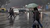 UP Weather: 73 साल का रिकॉर्ड टूटा, पूरे यूपी में आंधी और तेज बारिश की चेतावनी, जानें आपके इलाके का हाल