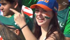 IND vs PAK : भारत-पाकिस्तानच्या सामन्यात अवतरलं ग्लॅमर, स्टेडियममध्ये दिसल्या एकापेक्षा एक 'मिस्ट्री गर्ल'; सुंदर तरुणींचे फोटो व्हायरल!