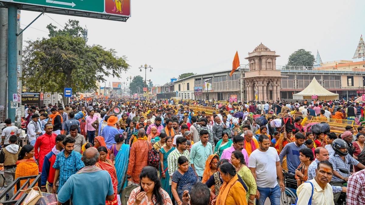 अयोध्या: महाशिवरात्रि से पहले CCTV से निगरानी शुरू, रेलवे स्टेशन पर प्रशासन मुस्तैद