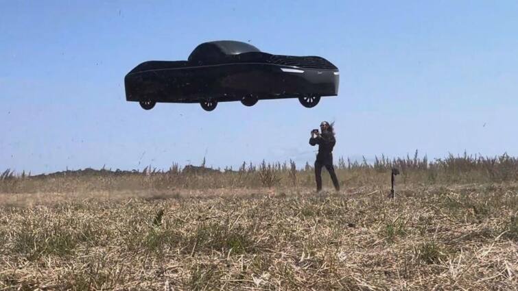Flying Car Costing Rs 2.5 Crore Takes Flight For The First Time video goes viral auto news Watch Video: கனவுலாம் இல்லை, வந்தாச்சு பறக்கும் கார்..! சோதனைகளில் அபாரம், விலை? வீடியோ வைரல்..