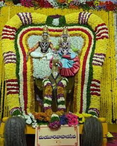 Srisailam Maha Shivaratri Brahmotsavam 2025 : శ్రీశైలంలో మయూర వాహనంపై ఆది దంపతుల విహారం..కన్నుల పండువే!