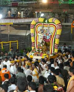 Srisailam Maha Shivaratri Brahmotsavam 2025 : శ్రీశైలంలో మయూర వాహనంపై ఆది దంపతుల విహారం..కన్నుల పండువే!