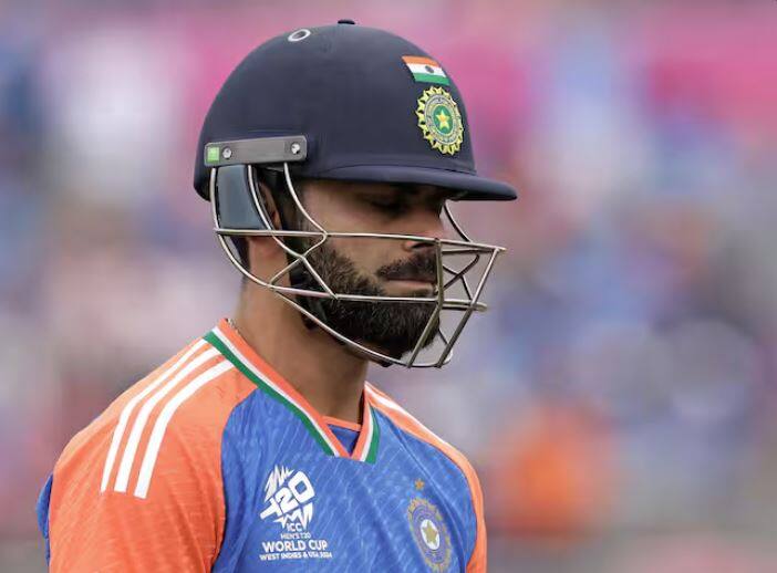 ਹਰਭਜਨ ਨੇ ਕਿਹਾ ਕਿ ਜੇ ਕੋਹਲੀ ਸੈਂਕੜਾ ਲਗਾਉਂਦਾ ਹੈ ਤਾਂ ਉਹ ਮੈਚ ਤੋਂ ਬਾਅਦ ਭੰਗੜਾ ਕਰੇਗਾ। ਉਸਦਾ ਮੰਨਣਾ ਹੈ ਕਿ ਕੋਹਲੀ ਆਪਣੀ ਭੂਮਿਕਾ ਨੂੰ ਜਾਣਦਾ ਹੈ ਤੇ ਟੀਮ ਨੂੰ ਇਸ ਸਮੇਂ ਉਸਨੂੰ ਫਾਰਮ ਵਿੱਚ ਆਉਣ ਦੀ ਜ਼ਰੂਰਤ ਹੈ।