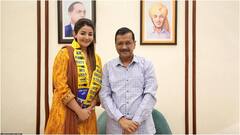 पंजाबी एक्ट्रेस सोनिया मान ने जॉइन की AAP, अरविंद केजरीवाल ने दिलाई सदस्यता