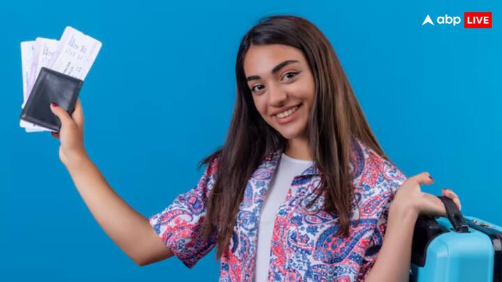 बता दें कि रूस से युद्ध के बाद अब यूक्रेन ने 45 देशों के नागरिकों के लिए इलेक्ट्रॉनिक वीजा (ई-वीजा) फिर से शुरू किया गया है. यूक्रेन फिर से अपने देश की इकोनॉमी को बूस्ट करने की कोशिश में है.