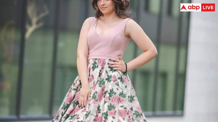 Most colors in the monochrome look match well, but there are some exceptions. For example, it is not so easy to mix some green shades. If the same outfit has more than 2 shades of green. This is because green has both cold and hot shades. Use more than 2 shades of green in the same outfit.