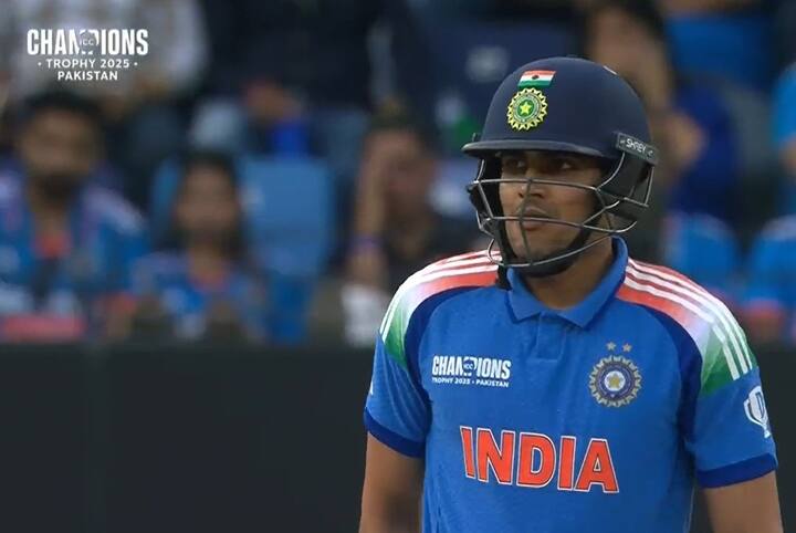 रोहित शर्मा बाद होताच विराट कोहली मैदानात आला. त्यानंतर शुभमन गिलने आक्रमक पवित्रा घेत पाकिस्तानच्या गोलंदाजांची धुलाई करण्यास सुरुवात केली.