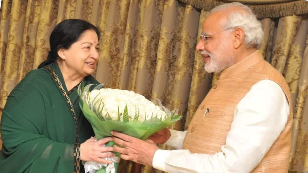 PM Modi Remembering Jayalalithaa on her birth anniversary She dedicated her life to the development of Tamilnadu Jayalalithaa-Modi: முன்னாள் முதல்வர் ஜெயலலிதாவை புகழ்ந்த பிரதமர் மோடி.! திறமையானவர், அன்பானவர், கருணையானவர்.!