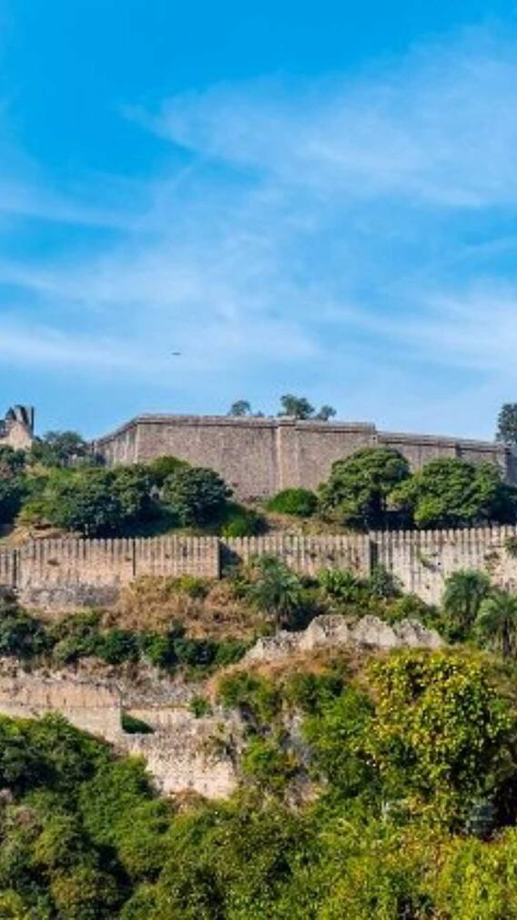 हिमाचल प्रदेश के किस किले में छिपा है आज भी खजाना?