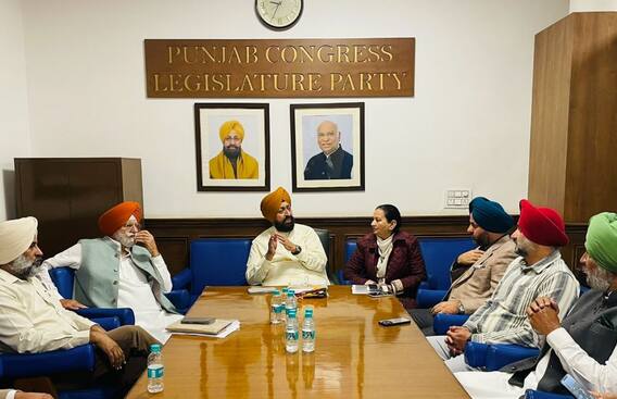 Punjab Politics: ਇਖਲਾਕੋਂ ਡਿੱਗੀ ਸਿਆਸਤ ! ਪੰਜਾਬ ਦੇ ਮੁੱਦਿਆਂ ਦੀ ਥਾਂ 'ਬੰਦੇ ਪੱਟਣ' 'ਤੇ ਲੀਡਰਾਂ ਦਾ ਜ਼ੋਰ, ਆਪ ਤੇ ਕਾਂਗਰਸ 'ਚ ਛਿੜਿਆ ਨਵਾਂ ਰੱਫੜ