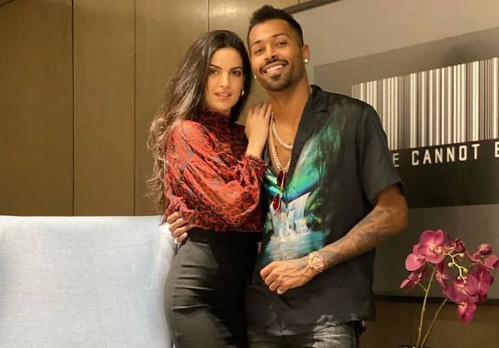भारतीय संघाचा खेळाडू हार्दिक पांड्या (Hardik Pandya)आणि नताशा स्टॅनकोविकचा (Natasa Stankovic) घटस्फोट झाला.