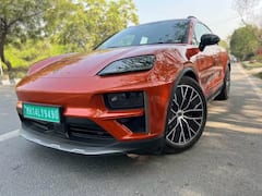 4 સેકન્ડથી પણ ઓછા સમયમાં 100 kmph ની સ્પીડ, Porsche ની આ ઇલેક્ટ્રિક કાર છે સૌથી ફાસ્ટ EV