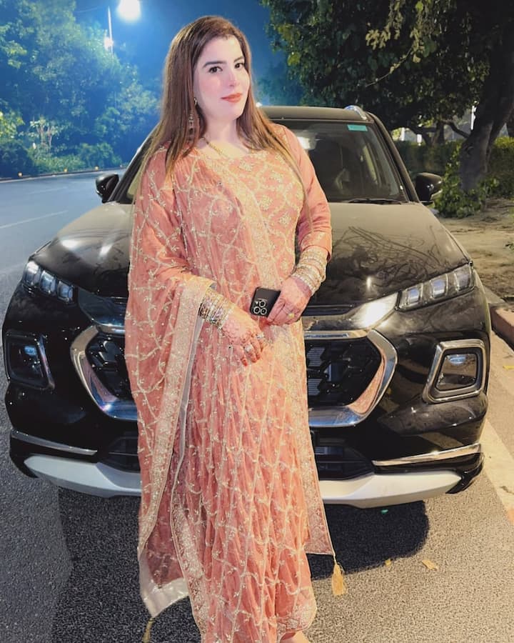 दिल्ली की पटियाला हाउस कोर्ट ने जोया खान को तीन दिनों की पुलिस रिमांड पर भेज दिया है. 2024 के नादिर शाह मर्डर केस में कोर्ट ने ये फैसला दिया.