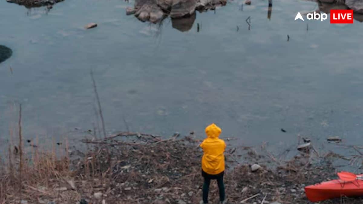 कोलकाता: हुगली नदी में लाश फेंक रही थीं दो महिलाएं, लोगों के रोकने पर खुला राज; पुलिस ने किया गिरफ्तार