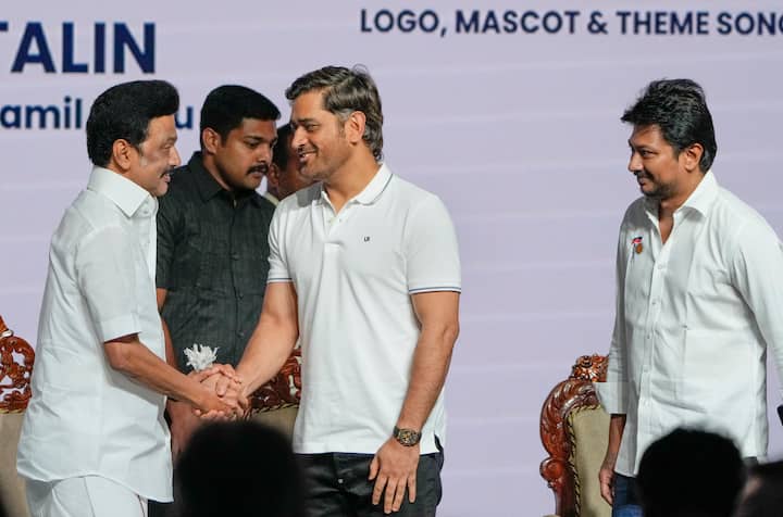 তবে হঠাৎ SBI-র তরফে কেন এত বিপুল অঙ্কের টাকা পাবেন ধোনি?