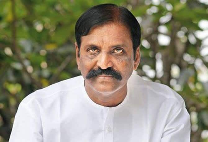 Vairamuthu says Tamils ​​will never accept the imposition of a third language tnn மூன்றாவது மொழி கட்டாயம் - கவிஞர் வைரமுத்துவின் கருத்து என்ன?