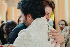 आदर-अलेखा की शादी में पत्नी गौरी संग पहुंचे थे शाहरुख खान, न्यूली वेड को गले लगाकर दिया था आशीर्वाद, सामने आईं तस्वीरें