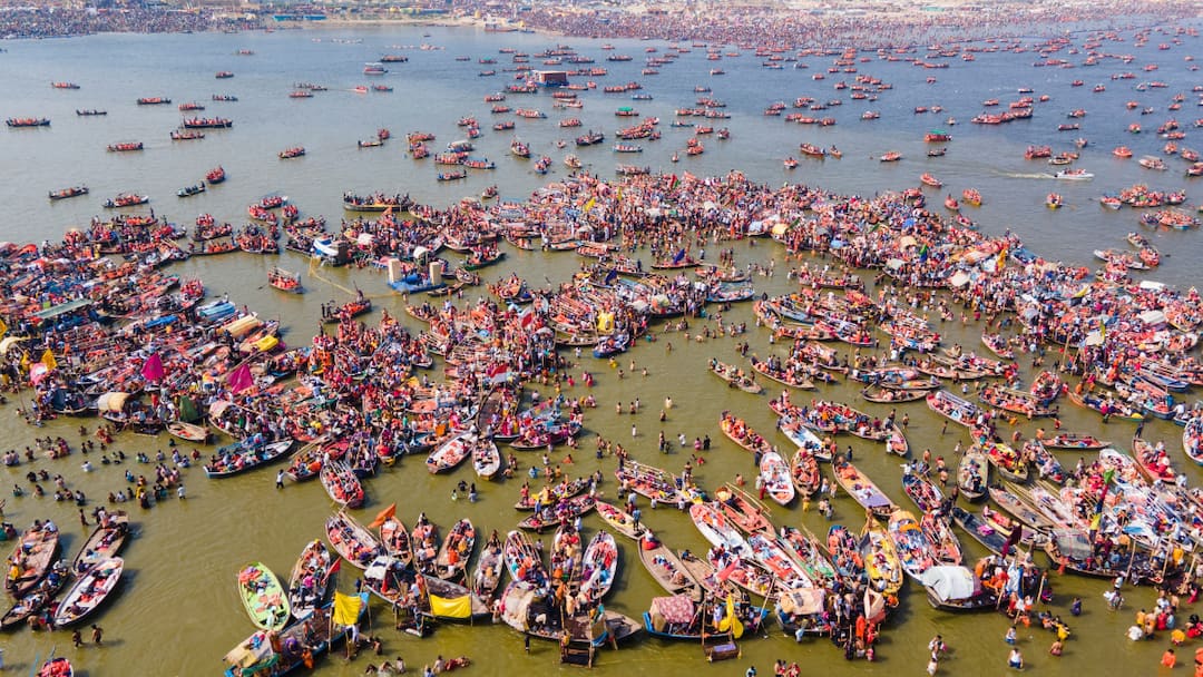 Over 63 Crore Devotees Take Holy Dip At Sangam In 43 Days, Last Snan Tomorrow Maha kumbh Over 63 Crore Devotees Take Holy Dip At Sangam In 43 Days, Last Snan Tomorrow Over 63 Crore Devotees Take Holy Dip At Sangam In 43 Days, Last Snan Tomorrow