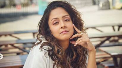 actress Jyotika talks about facing  sexism in daily life சூர்யாவை மட்டும் பாராட்டுவார்கள்...சினிமாவில் செக்சிஸம் பற்றி நடிகை ஜோதிகா வெளிப்படை
