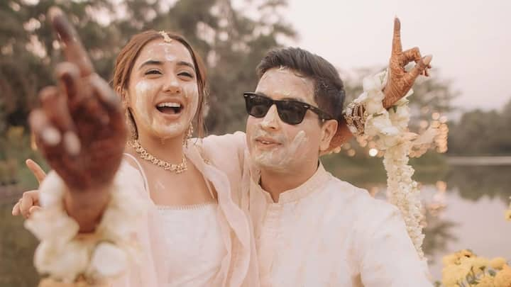 Actor and YouTuber Prajakta Koli, along with her longtime boyfriend and lawyer Vrishank Khanal, are all set to tie the knot. The couple has officially kicked off their pre-wedding celebrations.