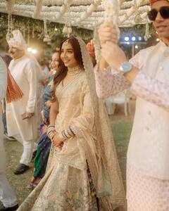 Prajakta Koli Wedding: शादी के बंधन में बंधीं 'मिसमैच्ड' एक्ट्रेस प्राजक्ता कोली, देखें फर्स्ट वेडिंग फोटोज