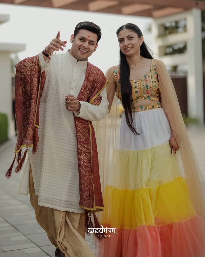 देव जोशी याने आपले लग्न थेट नेपाळमध्ये ठेवले आहे. मोठ्या थाटामाटात हे लग्न पार पडत आहे.