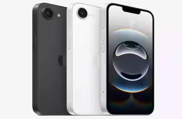 iPhone 16e ਵਿੱਚ 6.1 ਇੰਚ ਦੀ OLED ਸਕ੍ਰੀਨ ਦਿੱਤੀ ਗਈ ਹੈ। ਇਸ ਤੋਂ ਇਲਾਵਾ, ਇਹ ਆਈਫੋਨ ਦੇ ਸਿਗਨੇਚਰ Face ID ਨੌਚ ਦੇ ਨਾਲ ਆਉਂਦਾ ਹੈ। ਇਸ ਵਿੱਚ ਮਿਊਟ ਟੌਗਲ ਦੀ ਥਾਂ 'ਤੇ ਇੱਕ ਨਵਾਂ ਐਕਸ਼ਨ ਬਟਨ ਵੀ ਹੈ। ਕੰਪਨੀ ਨੇ ਫੋਨ ਵਿੱਚੋਂ ਲਾਈਟਨਿੰਗ ਪੋਰਟ ਹਟਾ ਦਿੱਤਾ ਹੈ ਅਤੇ ਇੱਕ USB-C ਪੋਰਟ ਦਿੱਤਾ ਹੈ।