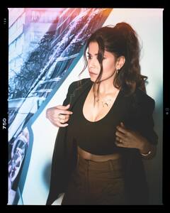 Sai Tamhankar: बोल्ड, ब्युटीफूल, ग्लॅमरस... सईचा हा लूक पाहाचं!