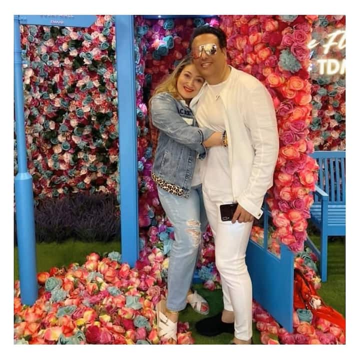 गोविंदा के मैनेजर शशि सिन्हा ने न्यूज एजेंसी आईएएनएस से खास बातचीत की. उन्होंने कहा कि सुनीता ने अलगाव के लिए अर्जी देने की खबरें लोगों का ध्यान खींचने के लिए फैलाई हैं. अभिनेता परिवार की देखभाल में कोई कमी नहीं रखते हैं.