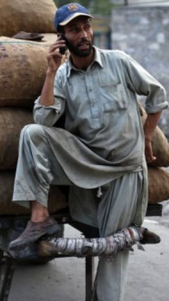 पाकिस्तान में कितनी है एक महीने के मोबाइल रिचार्ज की कीमत?