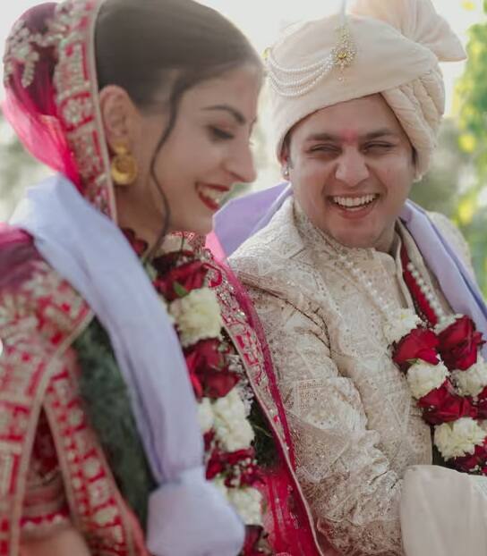 દેવ જોશીના લગ્નના ફોટા સોશિયલ મીડિયા પર ચર્ચાનો વિષય છે.