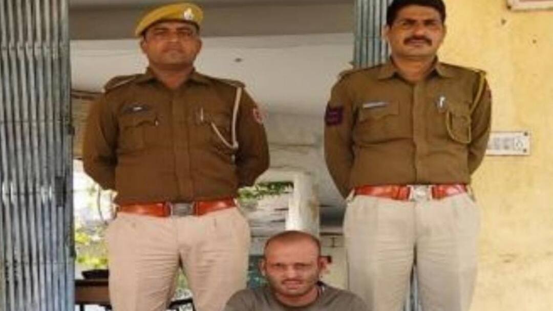 Sirohi News: अवैध अफीम दूध की सप्लाई करने वाला सरगना गिरफ्तार, नेटवर्क की जांच जारी Sirohi Police arrested the mastermind of illegal opium milk from Chittorgarh ANN Sirohi News: अवैध अफीम दूध की सप्लाई करने वाला सरगना गिरफ्तार, नेटवर्क की जांच जारी