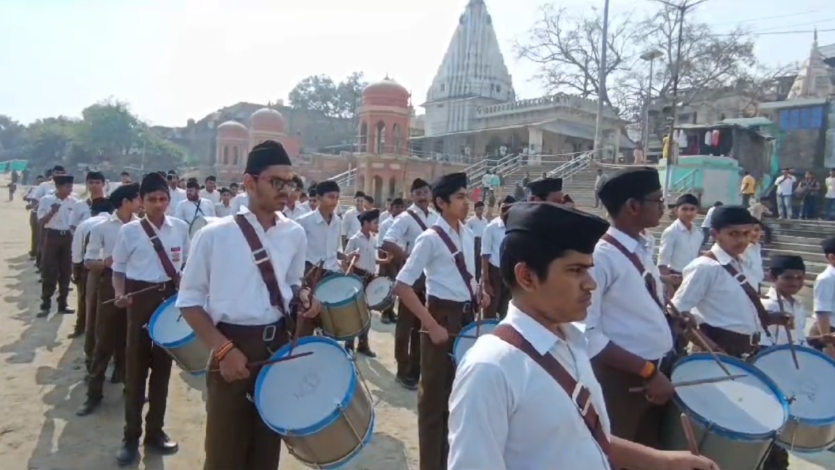 कानपुर में राष्ट्रीय स्वयंसेवक संघ ने मनाया घोष दिवस,  गंगा घाट पर दिखा ऐसा नजारा