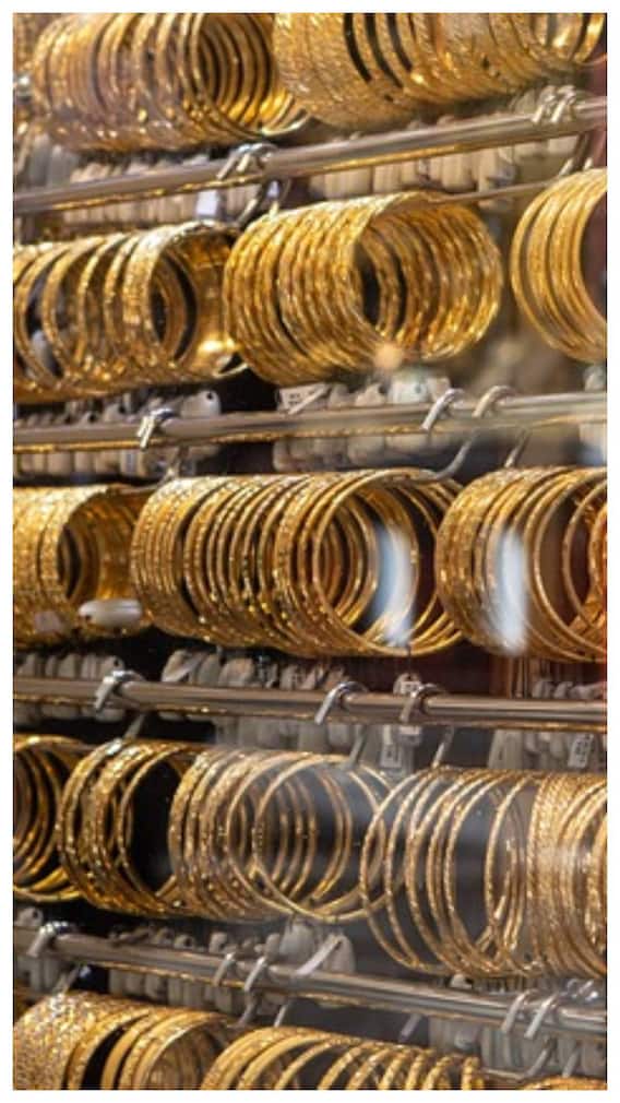 भूटान से सोना लाने पर कितना टैक्स लगता है?