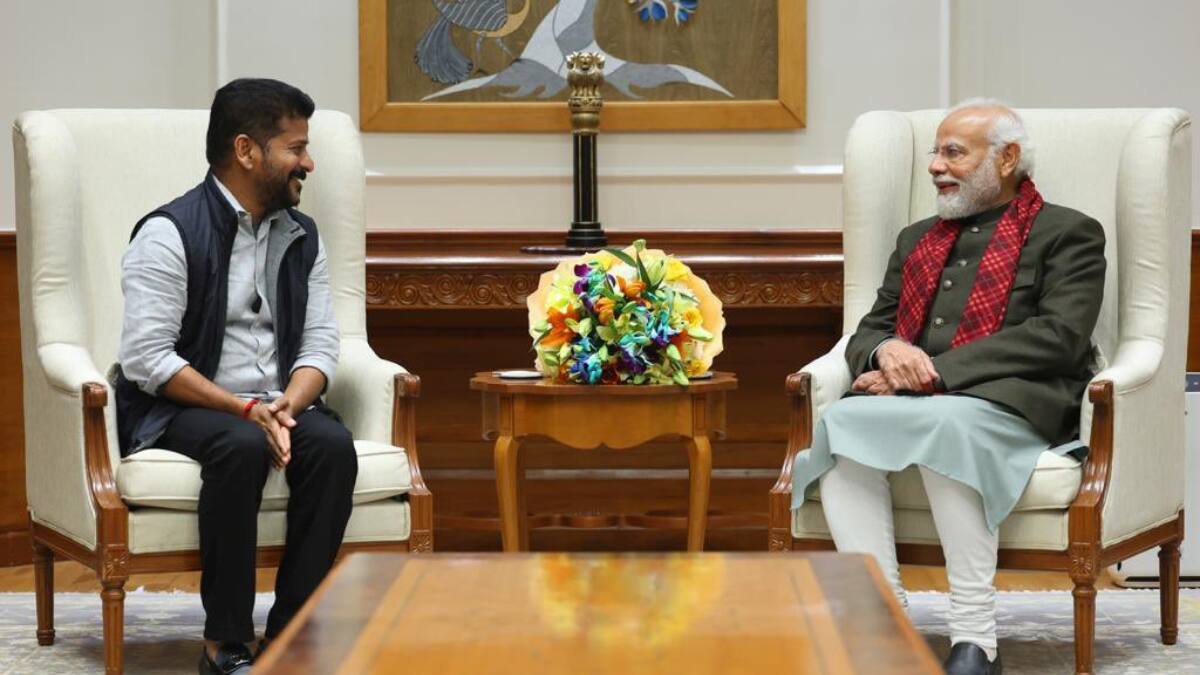 CM Revanth Reddy Meets PM Modi: ప్రధాని మోదీతో సీఎం రేవంత్ రెడ్డి భేటీ, రాష్ట్రానికి నిధులు సహా కీలక అంశాలపై చర్చలు