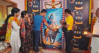 மகா சிவராத்திரி.. ரஜினி கோயிலில் சிறப்பு அபிஷேகம்