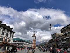 Jammu Kashmir Weather: जम्मू कश्मीर में भारी बारिश और बर्फबारी का अलर्ट, खराब मौसम के कारण गोंडोला भी बंद