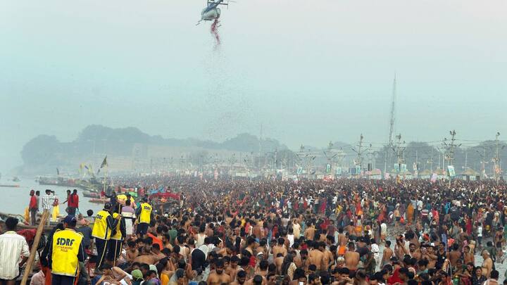 கங்கை, யமுனை, சரஸ்வதி ஆகிய நதிகளும் ஒன்றாகச் சங்கமிக்கும் திரிவேணி சங்கமத்தில் கும்பமேளா நிகழ்வில் அரசியல் தலைவர்கள் முதல் திரைப்பிரபலங்கள் என ஏராளமான மக்கள் பங்கேற்றனர்.
