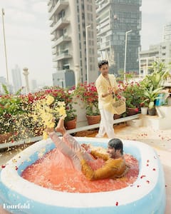 Aadar Jain Haldi: हल्दी के रंग में डूबे आदर जैन, भाभी ने देवर के लिए की घड़ा-घरौली, देखें फोटोज