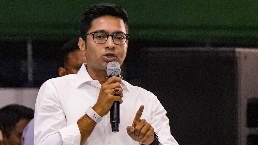 Abhishek Banerjee on joining BJP denies differences with Mamta Banerjee tmc slams indiscipline leader ममता संग मतभेद, क्या बीजेपी में शामिल होंगे अभिषेक बनर्जी? खुद ही कर दिया खुलासा