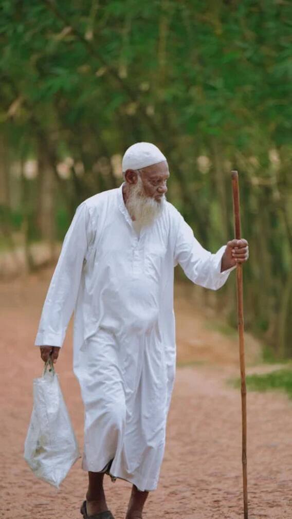 सबसे पहले किसने किया था कठमुल्ला शब्द का इस्तेमाल?