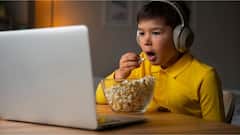 Child Health: টিভি-মোবাইল দেখিয়ে সন্তানকে খাবার খাওয়ান ? অজান্তেই কী ক্ষতি করছেন জানেন ?