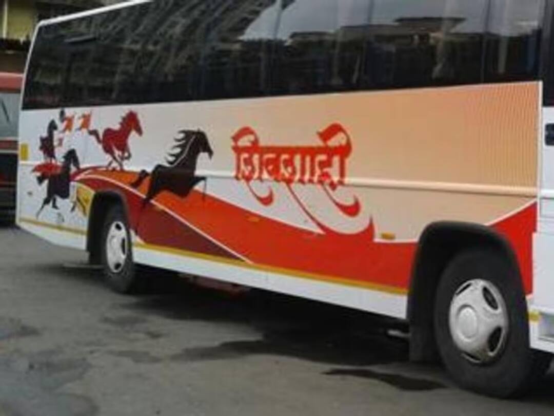 Pune Rape Case:પૂણે દુષ્કર્મ કેસમાં આરોપી હજુ પણ ફરાર, NCWએ કેસનો માગ્યો રિપોર્ટ,10 અપડેટ્સ Accused in Pune rape case still absconding, NCW seeks report on the case, 10 updates Pune Rape Case:પૂણે દુષ્કર્મ કેસમાં આરોપી હજુ પણ ફરાર, NCWએ કેસનો માગ્યો રિપોર્ટ,10 અપડેટ્સ