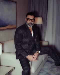 करोड़ों की संपत्ति के मालिक हैं ‘निराला बाबा’, यहां जानिए एक्टर की नेटवर्थ से लेकर कार कलेक्शन तक सबकुछ